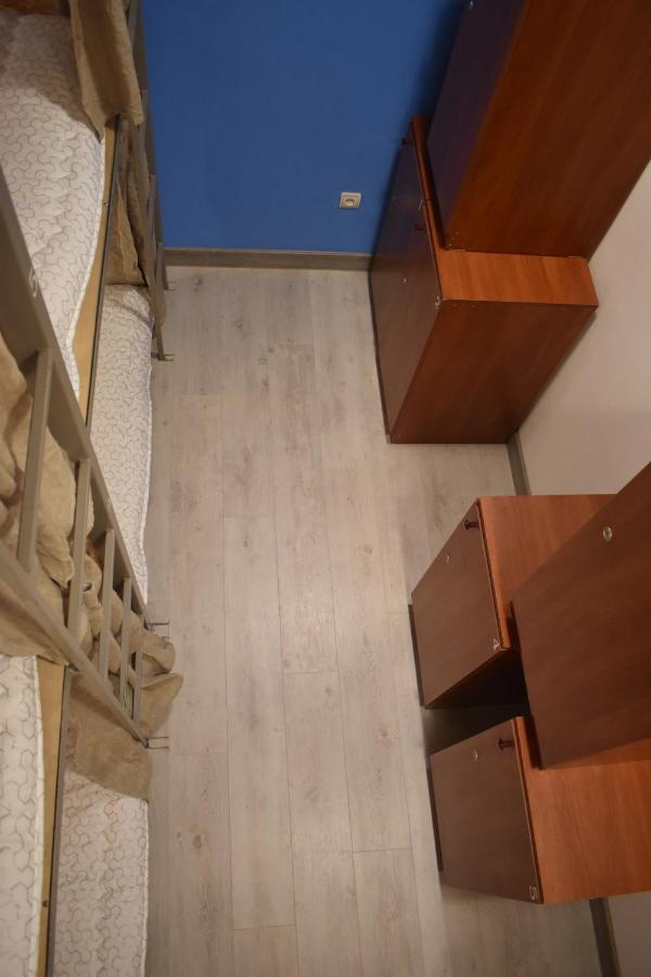 Sleep Studio Hostel 耶烈万 外观 照片