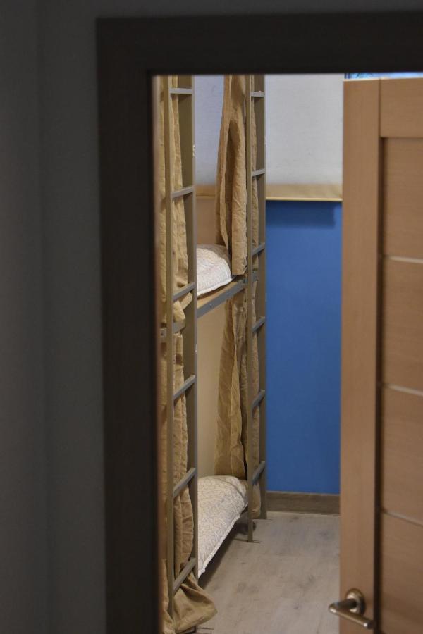 Sleep Studio Hostel 耶烈万 外观 照片