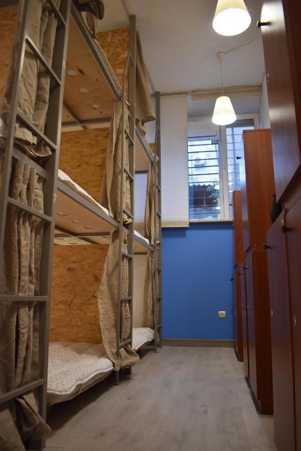 Sleep Studio Hostel 耶烈万 外观 照片