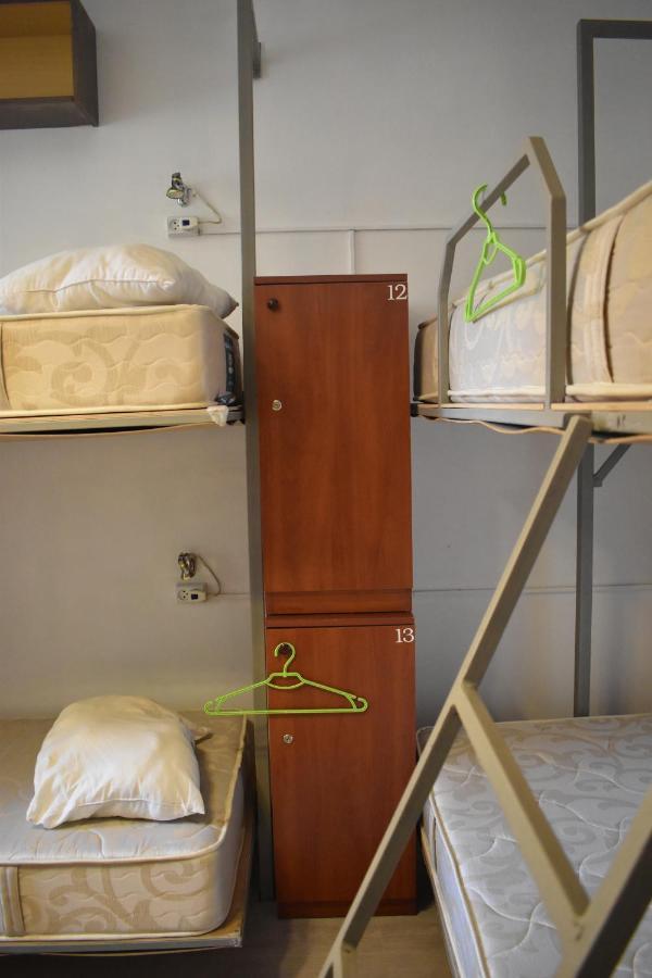 Sleep Studio Hostel 耶烈万 外观 照片