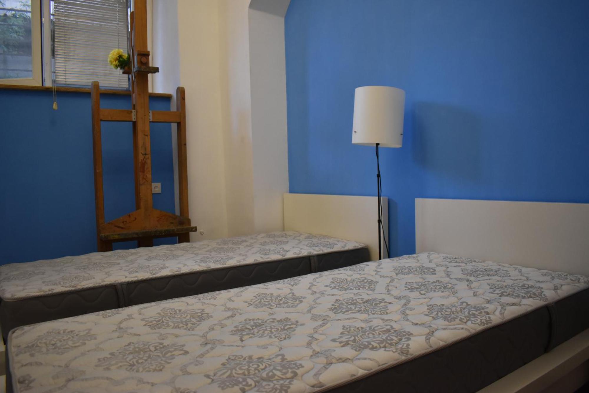 Sleep Studio Hostel 耶烈万 外观 照片