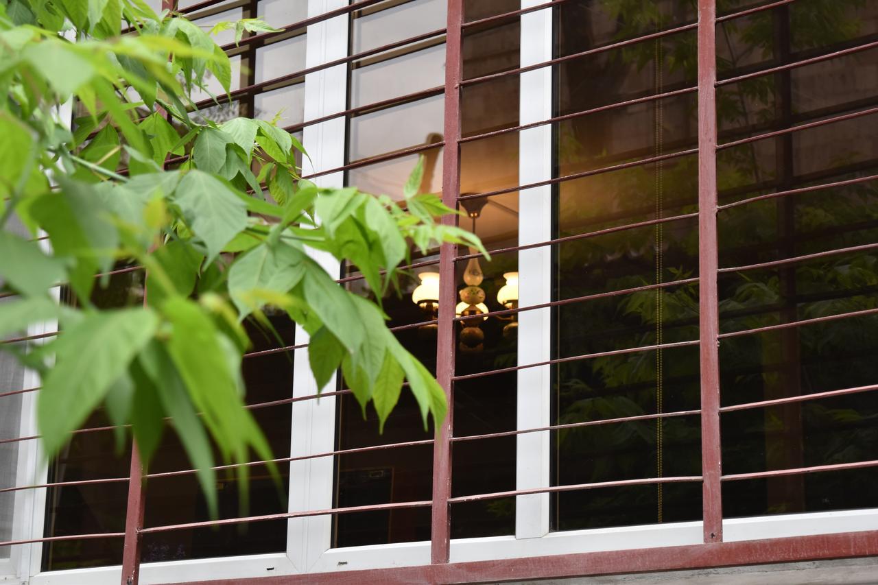 Sleep Studio Hostel 耶烈万 外观 照片
